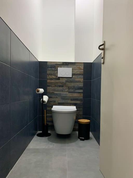 T1 Bis Cosy Et Spacieux - Wifi - Parking Gratuit Angers Extérieur photo